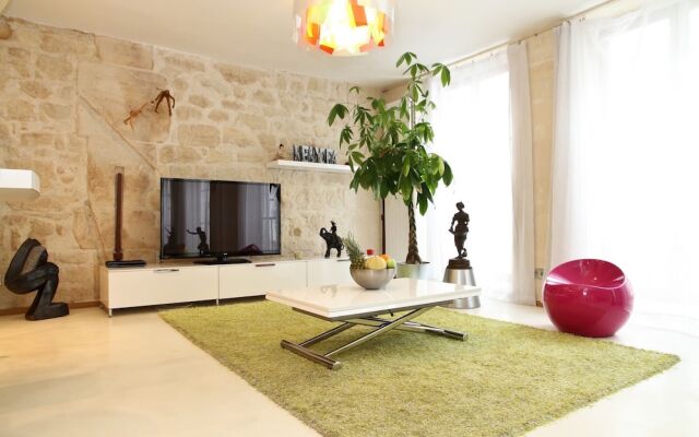 Montorgueil - Chatelet Area Apartment