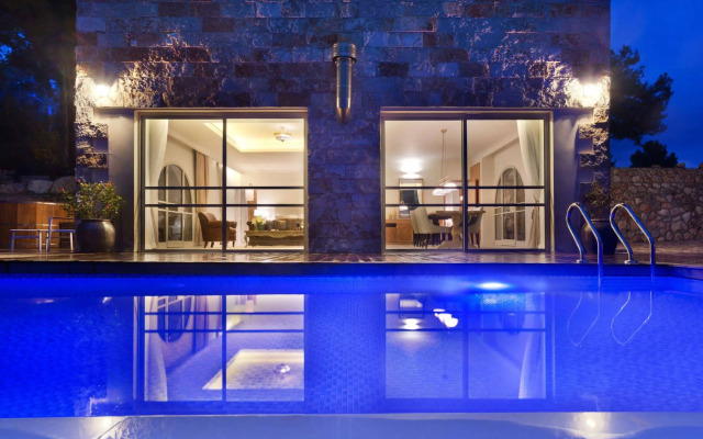 Bayit Bagalil Boutique By Herbert Samuel