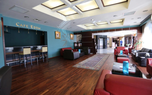 Rumi Hotel
