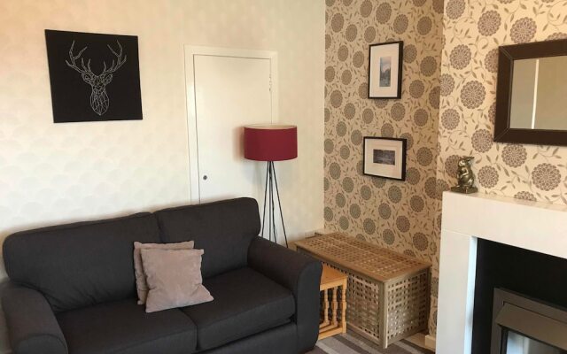 Crags View Apartment