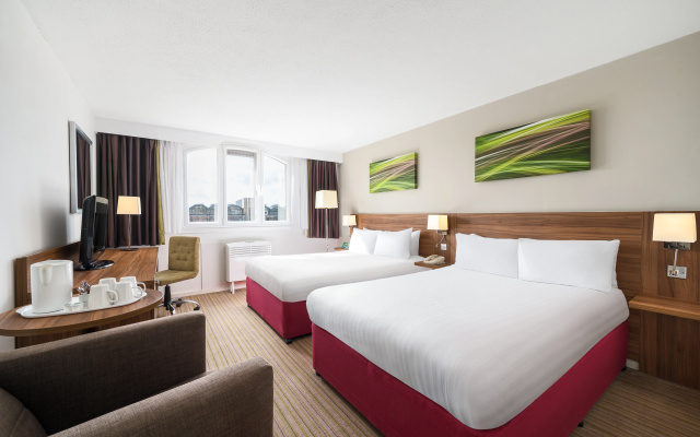 Holiday Inn Lincoln by IHG - Image 4