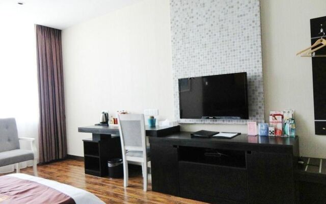 Junyi Hotel