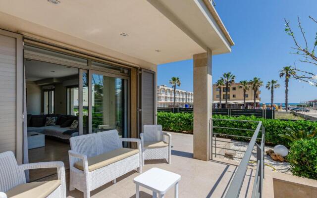 YourHouse Antonia, sea view house with terrace