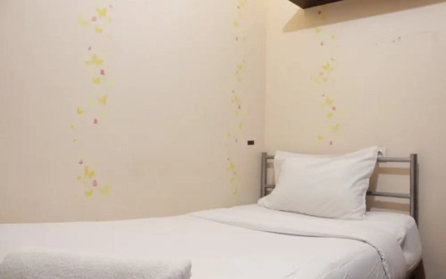 Strategic & Comfy 2Br Apartment At The Edge Near Unjani