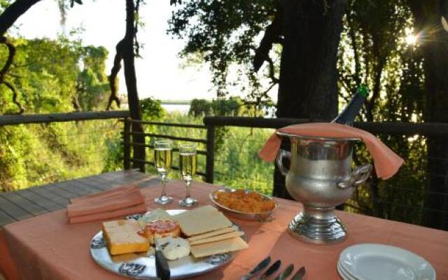 Chobe River Cottages