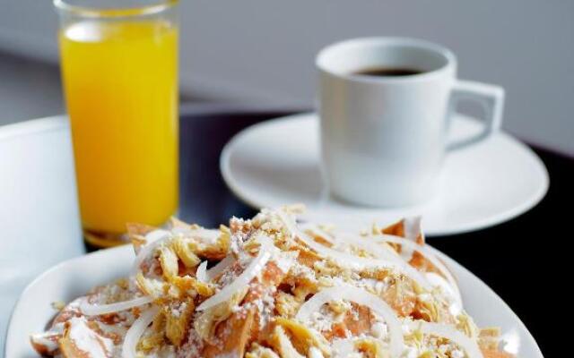 Hotel Peninsula Frontera