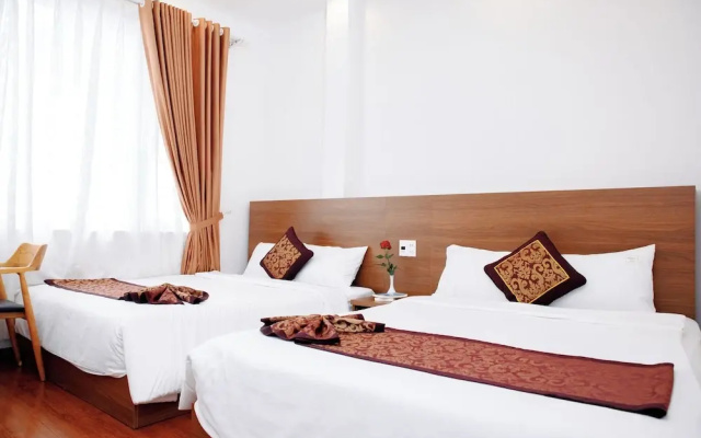 Skyhouse Hotel