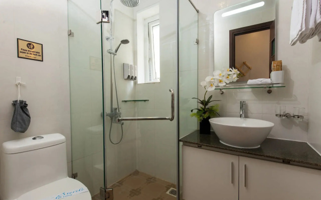 Golden Legend Diamond Hotel