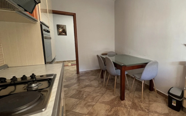 Elly Seaside Apartment