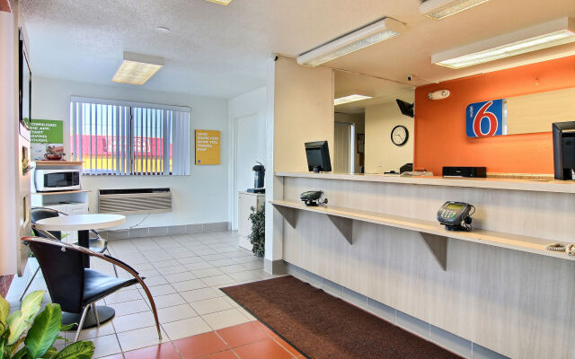 Motel 6 Fargo, ND - West Acres - North Fargo