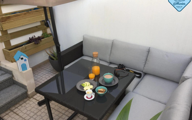 At Maries Beach House Peniche