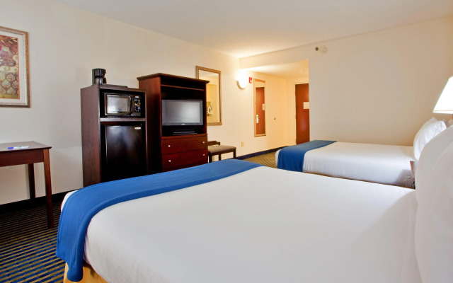 Holiday Inn Express Hotel & Suites Chesapeake by IHG
