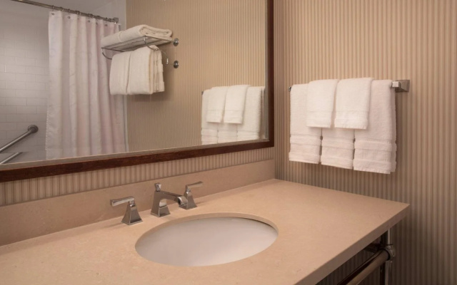 Sheraton Louisville Riverside by Marriott