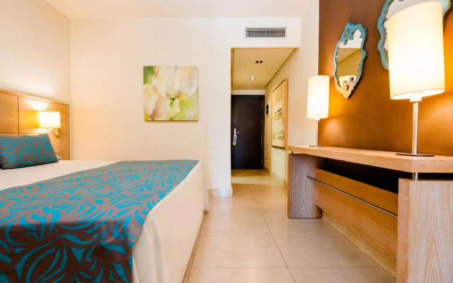 Kn Hotel Arenas del Mar - Adults Only