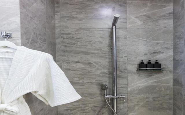 Skye Beach Hotel (SHA Extra Plus)
