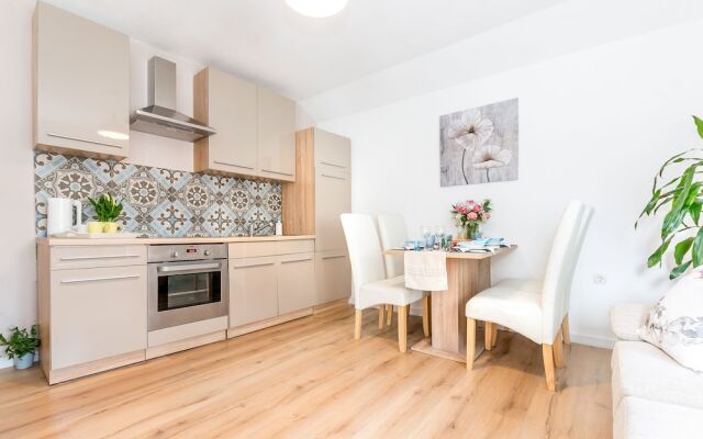 2 Bed House With Sea View in Šibenik!