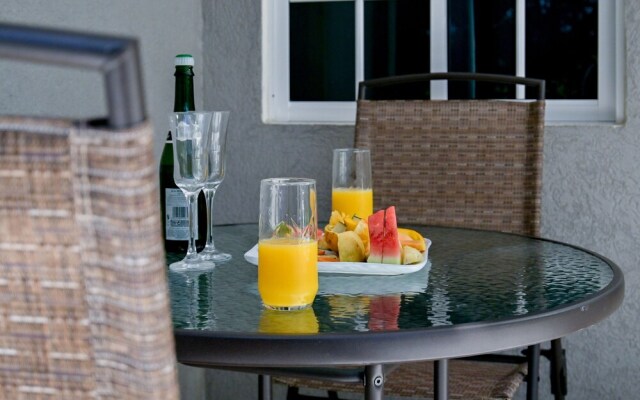Champagne Villa