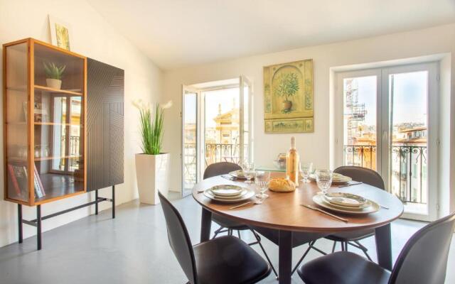 Ross 5- F2, Lumineux, Balcon, Loft, Clim, Vieux-Nice