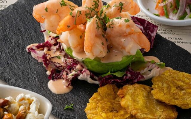 Hotel Puerto Pacífico Guayaquil Airport