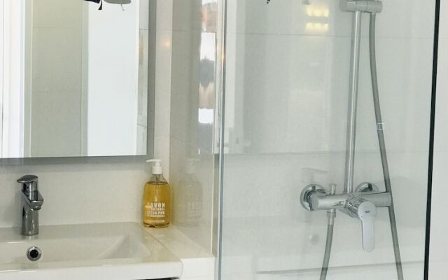 Costa Plana Collection