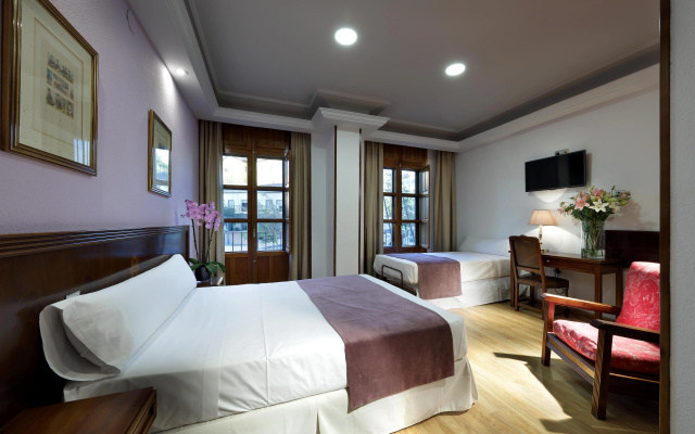 Luna Triunfo Granada Boutique Hotel