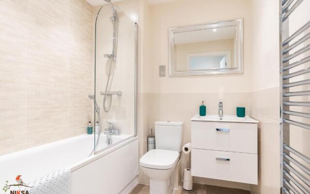 Niksa Serviced Accommodation Welwyn Garden City- One Bedroom