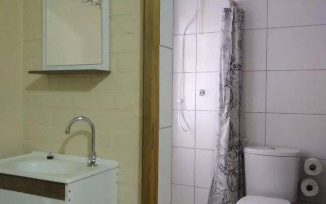 Hostel Dina & Suítes