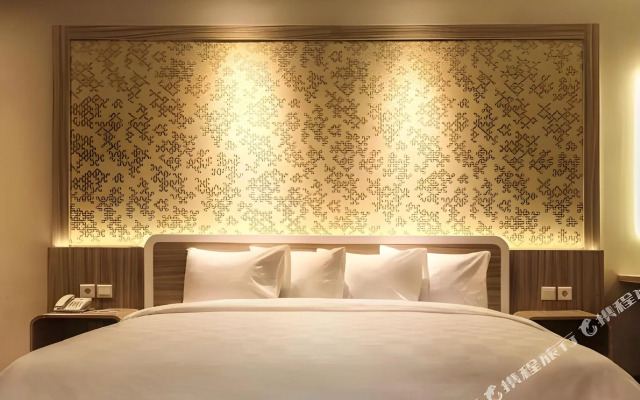 M Premiere Hotel