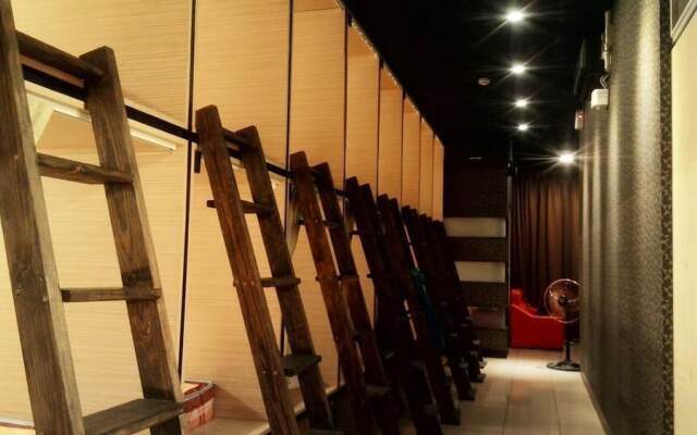 FC Hostel-Ruifang Station