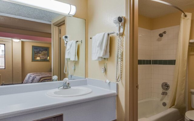 Travelers Inn Midwest City