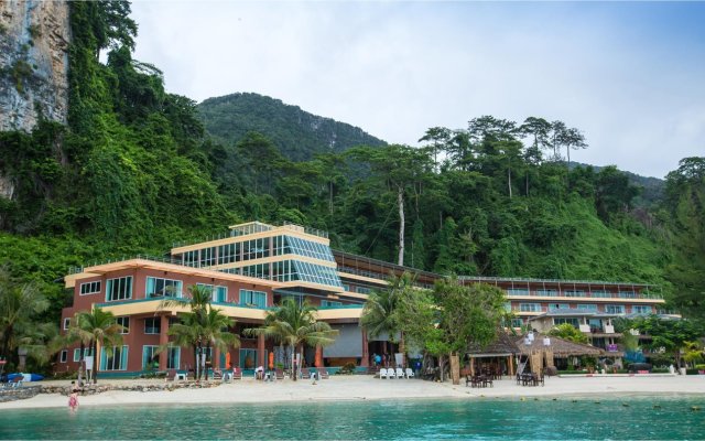 Phi Phi Cliff Beach Resort