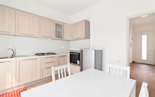 Santa Rita Roomy Apartment