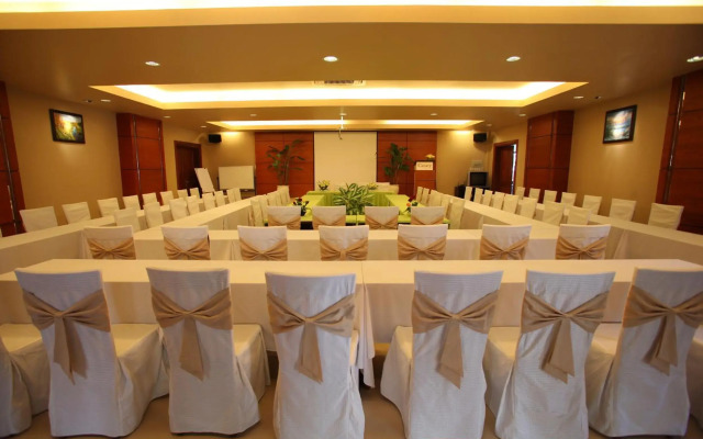 Canary Beach Resort