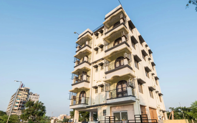OYO 10040 New Town