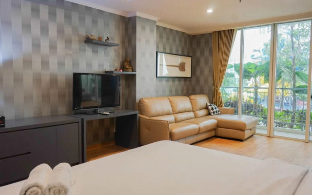 Spacious Studio with Sofa Bed @ Ancol Mansion Apartment