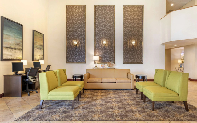 Best Western Plus West Covina Inn