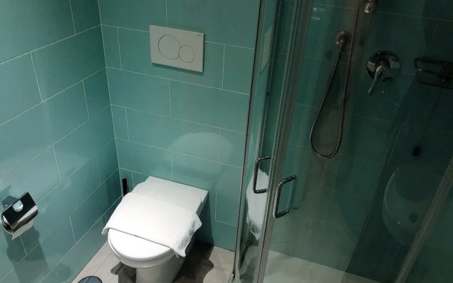 Marian Guest House Hostel