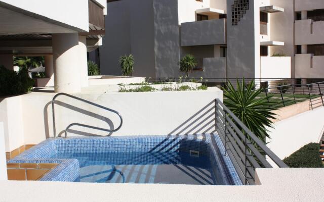 125 - Beach apartment - Private pool