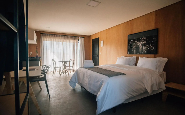 Hotel 1948