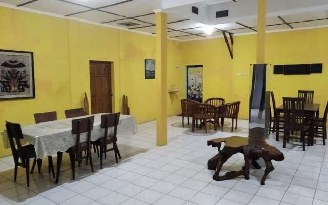 Hotel Dirgantara