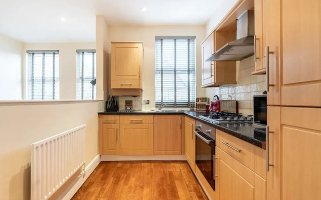 9B St Marks Road