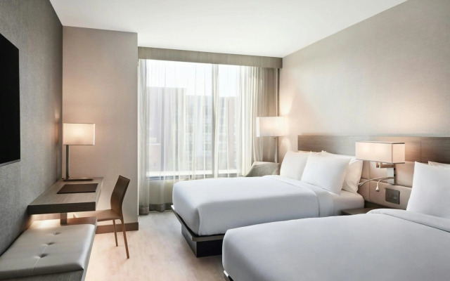 AC Hotel by Marriott St. Louis Chesterfield
