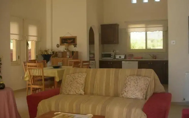 Villa Chrisanthos