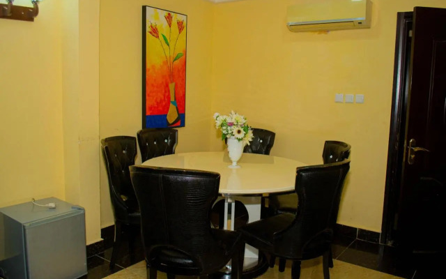 Hotel 3 J