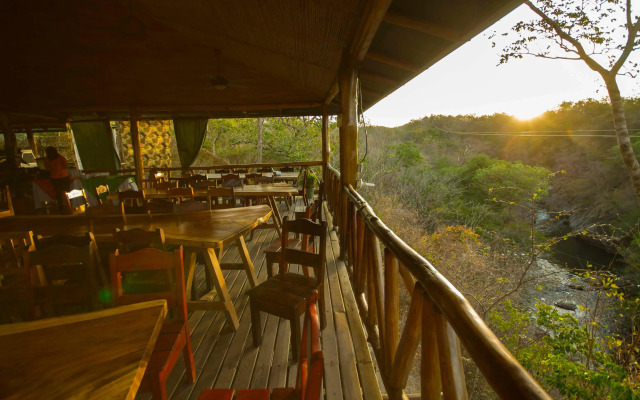 Canon de La Vieja Lodge