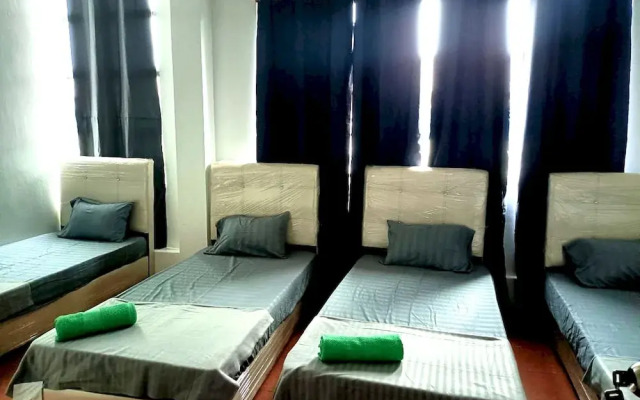 OYO HOME 90768 Flo Inn Motel