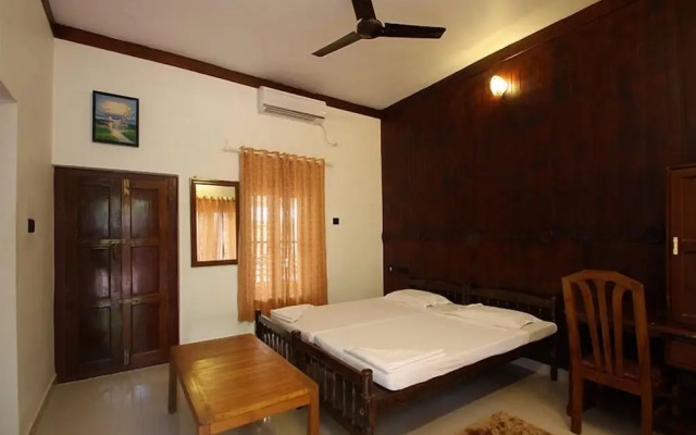 Raja Park Beach Resort