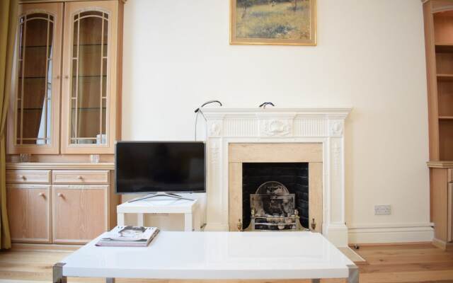 Spacious 1 Bedroom Flat In Piccadilly Circus