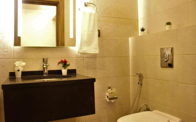 New MerryLand Hotel