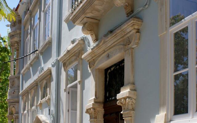 WW Hostel & Suites